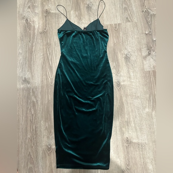 Windsor Emerald Green Dress - Picture 3 of 5
